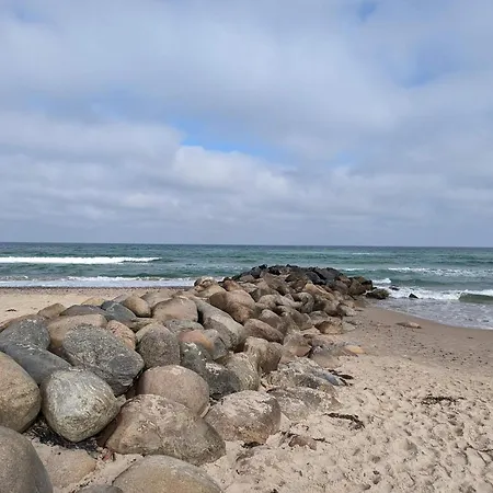 8 Person In Skagen-by Traum